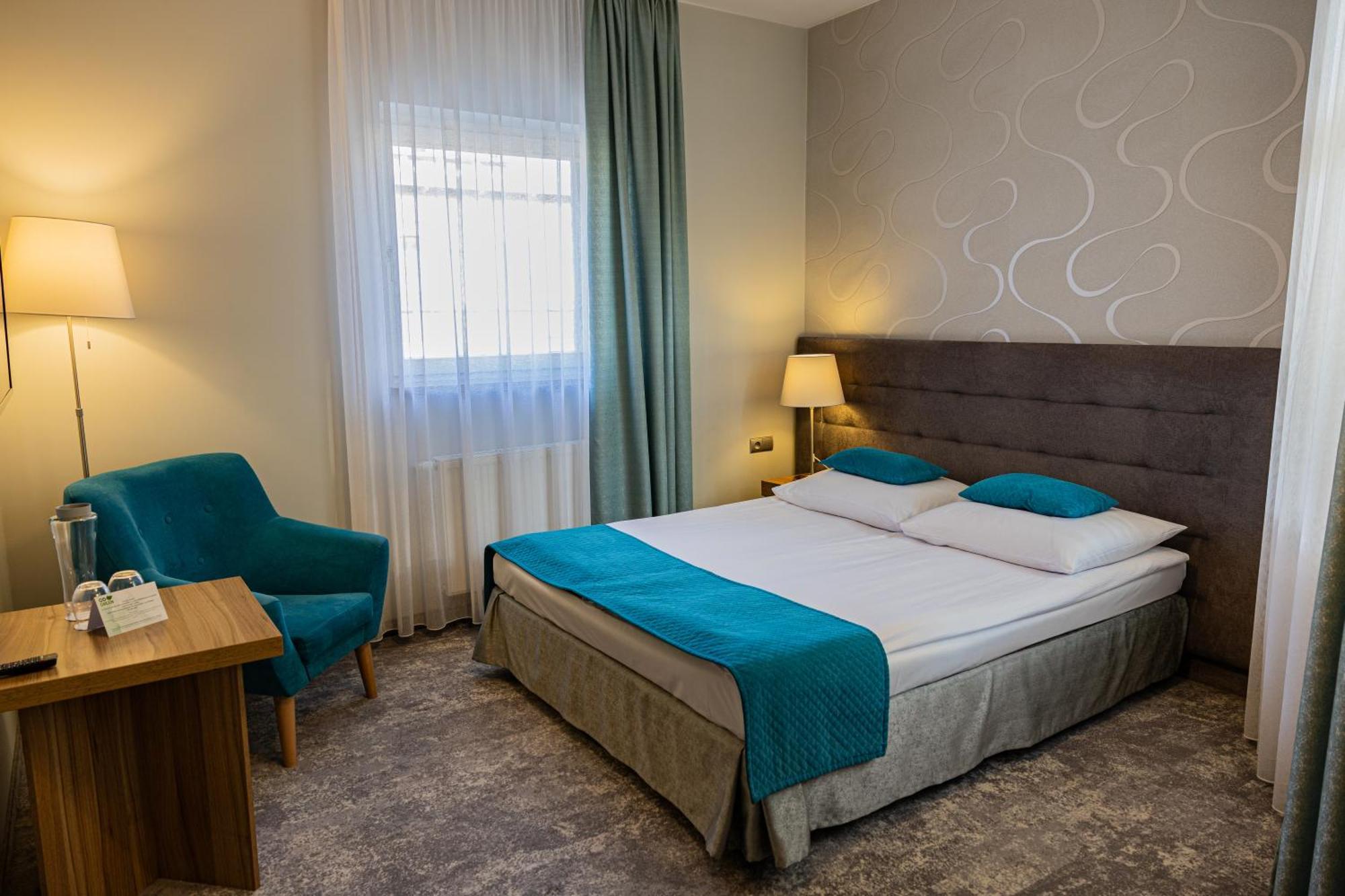 Tulip Hotels - Wroclaw Patio ภายนอก รูปภาพ