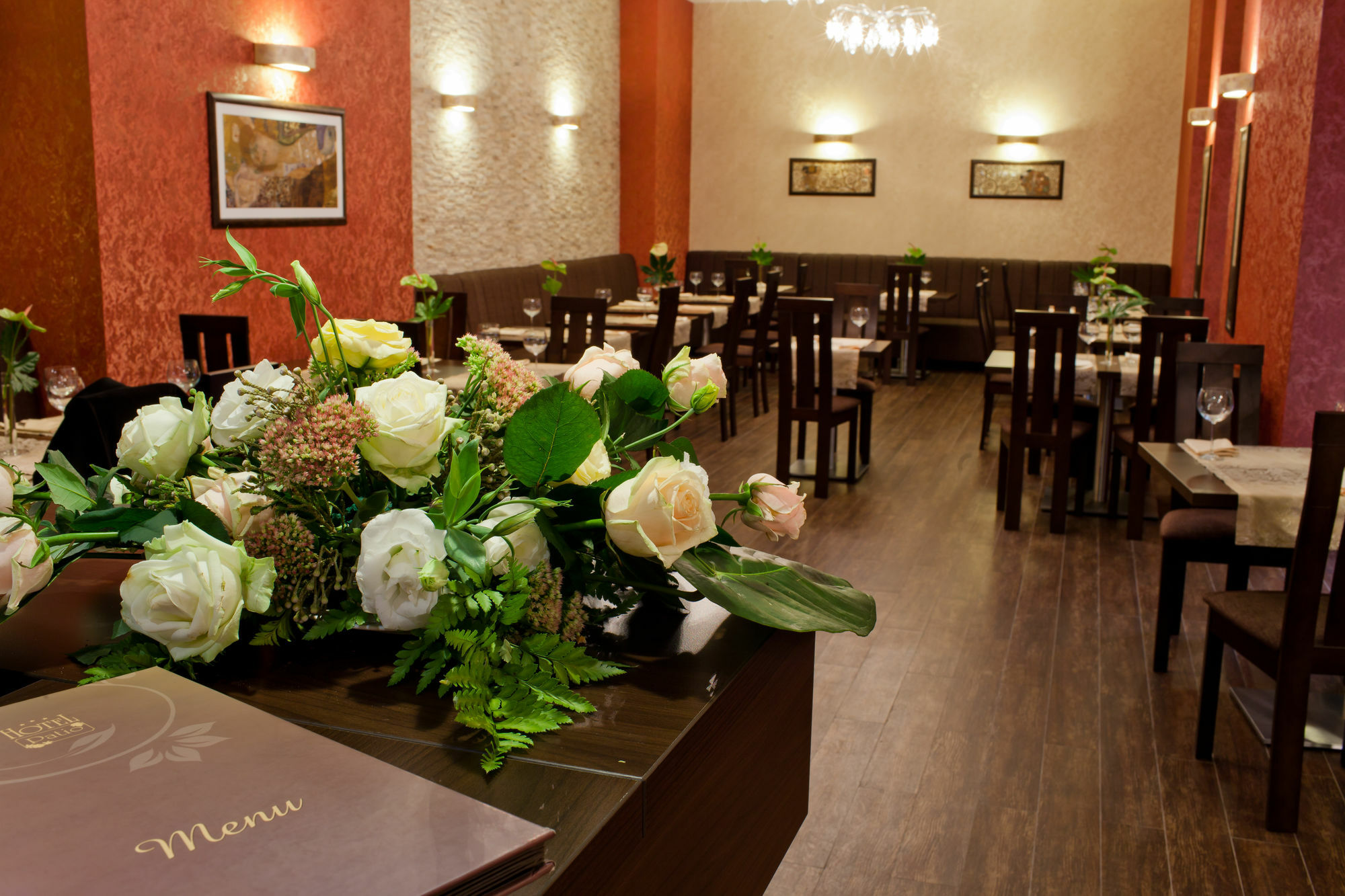 Tulip Hotels - Wroclaw Patio ภายนอก รูปภาพ