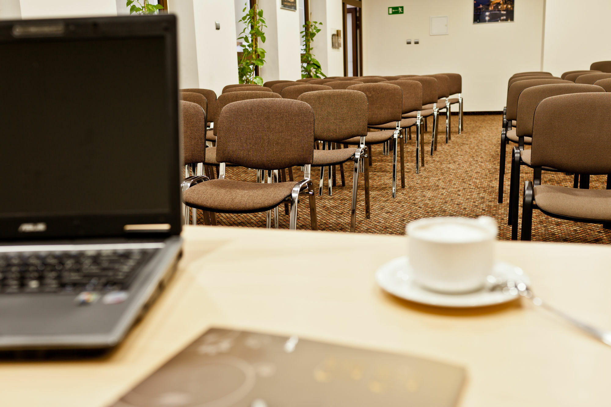 Tulip Hotels - Wroclaw Patio ภายนอก รูปภาพ